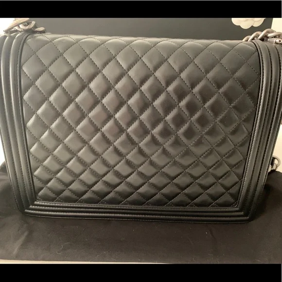 Chanel Large Boy Black Bag - Picture 6 of 15